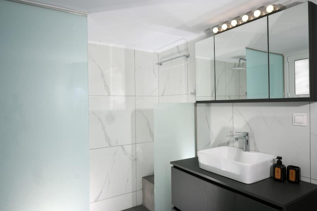 Marie'S Luxury City Center Apartment 이라클리온 외부 사진
